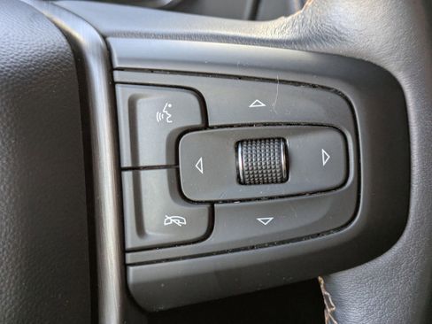 Used 2022 GMC Yukon AT4 image 15