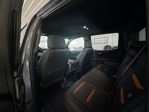 Used 2020 GMC Sierra 1500 AT4 w/ AT4 Premium Package AWD/4WD image 9
