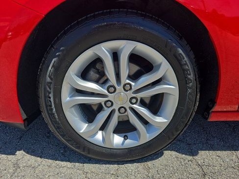 Used 2019 Chevrolet Cruze LS w/ LS Convenience Package FWD image 10