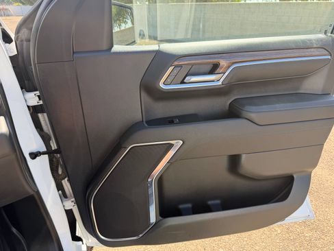 Used 2023 Chevrolet Silverado 1500 LT w/ Protection Package RWD image 19