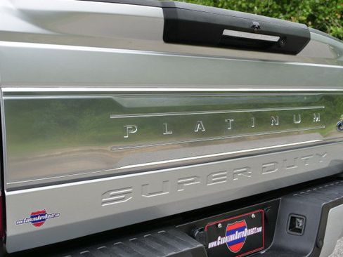 Used 2019 Ford F250 Platinum w/ Platinum Ultimate Package AWD/4WD image 19