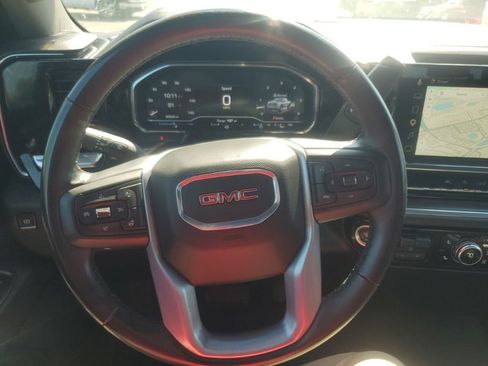 Certified 2025 GMC Sierra 1500 SLT AWD/4WD image 24