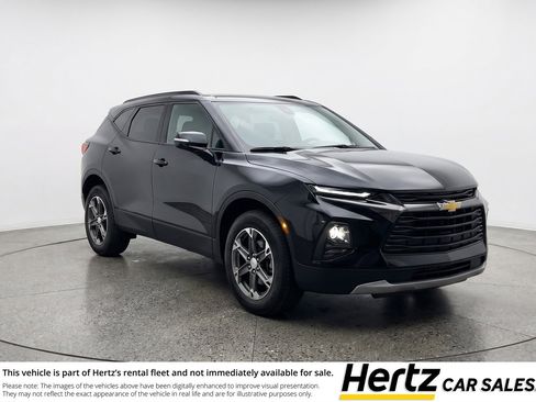 Used 2025 Chevrolet Blazer LT FWD image 1