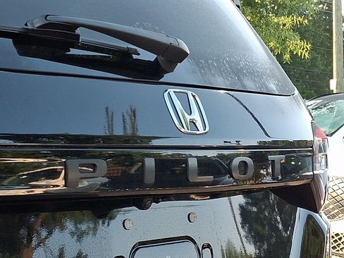 Used 2024 Honda Pilot Touring image 30