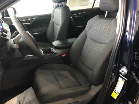 New 2025 Toyota RAV4 XLE w/ Convenience Package image 10