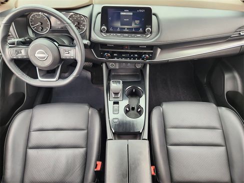 Used 2023 Nissan Rogue SV w/ SV Premium B Package image 26