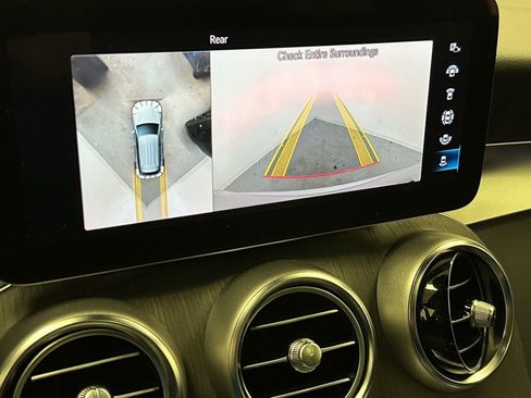 Used 2020 Mercedes-Benz GLC 300 4MATIC image 18