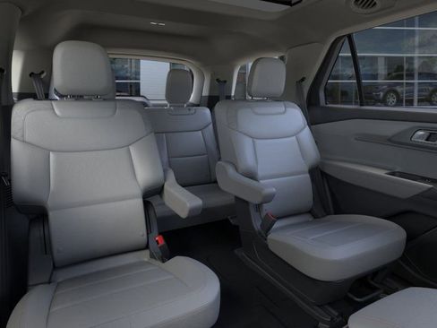 New 2026 Ford Explorer Active w/ Active Comfort Package image 11