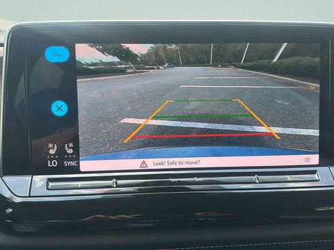 New 2026 Volkswagen Atlas SE image 16