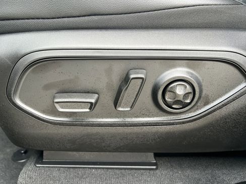 New 2025 Jeep Grand Cherokee L Limited image 20