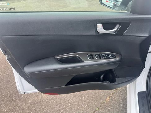 Used 2018 Kia Optima LX w/ 17" Alloy Wheels Package image 17