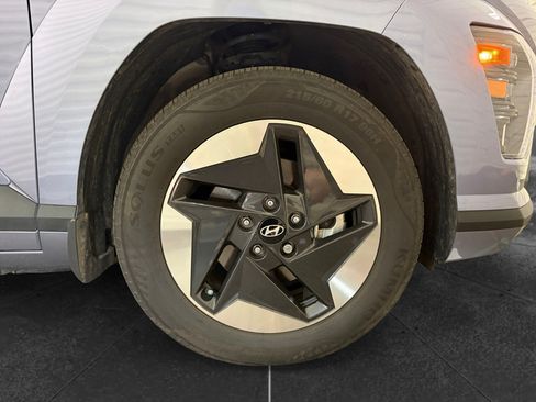 Used 2024 Hyundai Kona SEL FWD image 36
