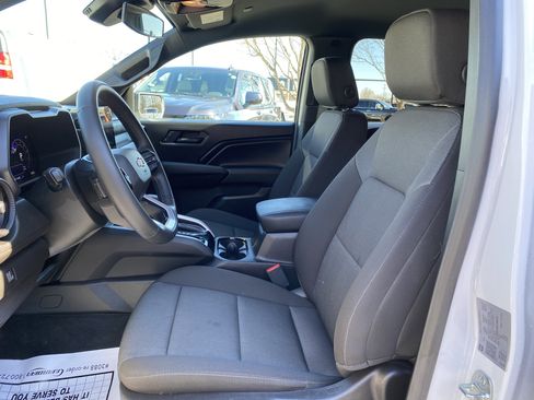 Used 2025 Chevrolet Colorado W/T w/ WT Convenience Package II image 15