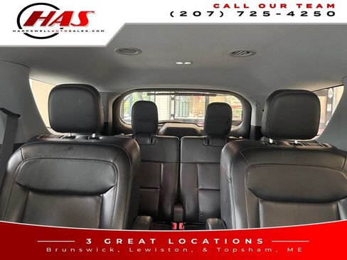 Used 2021 Ford Explorer XLT w/ Equipment Group 202A AWD/4WD image 11