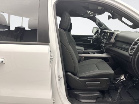 Used 2019 RAM 1500 Big Horn AWD/4WD image 16
