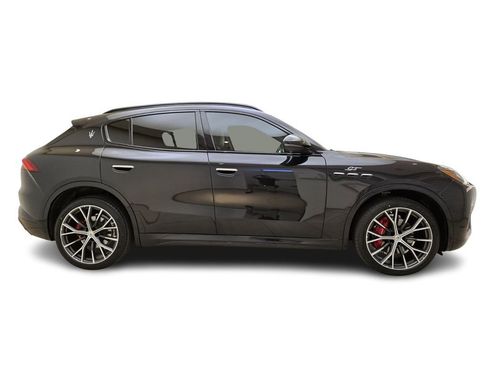 Used 2023 Maserati Grecale GT image 6