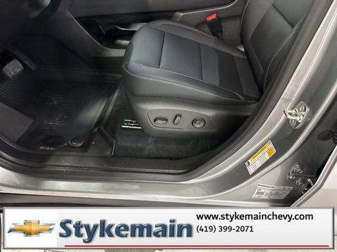 New 2026 Chevrolet Traverse LT image 32