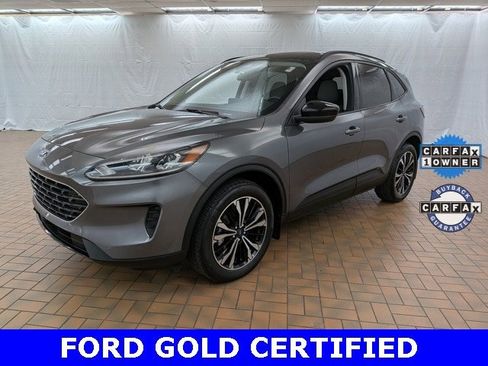 Certified 2022 Ford Escape SE w/ SE Sport Appearance Package image 3