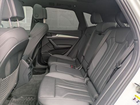 Certified 2025 Audi Q5 2.0T Premium image 25