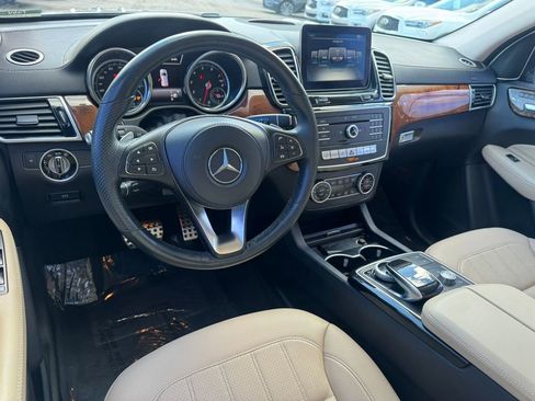 Used 2018 Mercedes-Benz GLS 450 4MATIC w/ Premium Package image 22