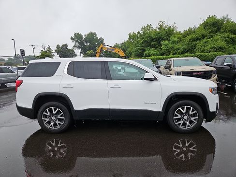 Used 2023 GMC Acadia SLE FWD image 7