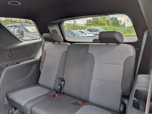 Used 2023 Chevrolet Traverse LT AWD/4WD image 10