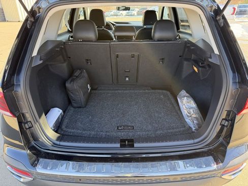 Used 2022 Volkswagen Taos SEL image 26