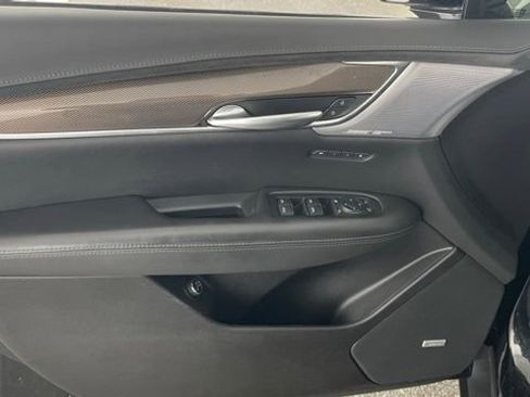 Used 2023 Cadillac XT5 Sportv image 35