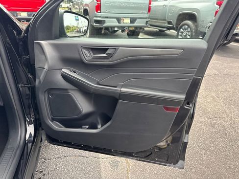 Used 2025 Ford Escape Active FWD image 15