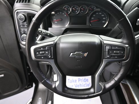 Used 2020 Chevrolet Silverado 1500 LT Trail Boss AWD/4WD image 11