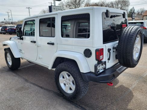 Used 2017 Jeep Wrangler Unlimited Rubicon AWD/4WD image 5