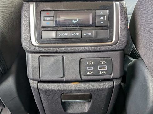 Used 2025 Subaru Ascent Premium AWD/4WD image 28