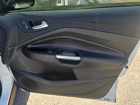 Used 2016 Ford Escape SE AWD/4WD image 16