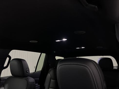 New 2026 Chevrolet Traverse LT w/ Midnight/Sport Edition image 17