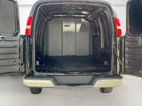 Used 2024 Chevrolet Express 2500 w/ Driver Convenience Package image 22