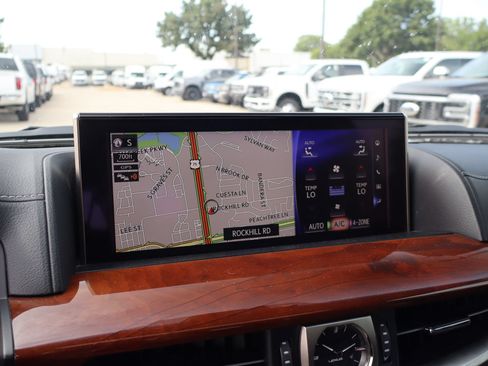 Used 2019 Lexus LX 570 4WD w/ Luxury Package image 24