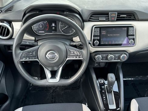 Used 2022 Nissan Versa SV w/ Trunk Package image 13