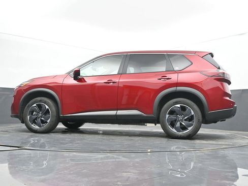 Used 2025 Nissan Rogue SV AWD/4WD image 49
