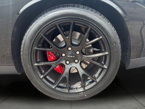 Used 2016 Dodge Challenger SRT Hellcat RWD image 12
