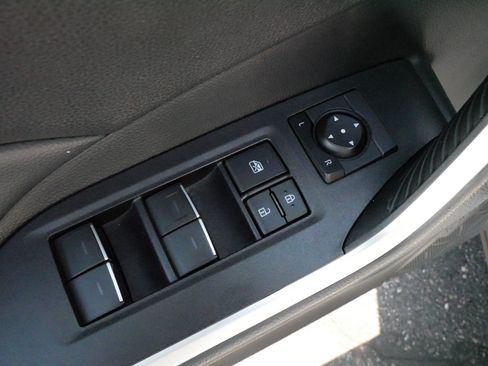 Certified 2025 Toyota RAV4 XLE AWD/4WD image 19