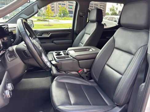 Used 2025 GMC Sierra 1500 SLT RWD image 12
