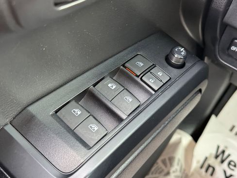 Used 2023 Toyota Tacoma SR image 14