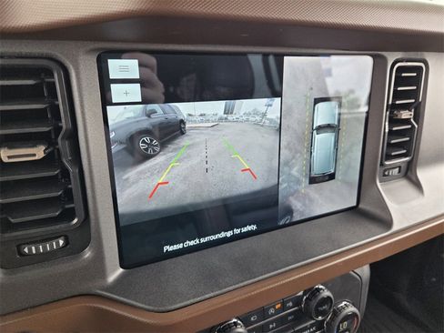 Used 2024 Ford Bronco Outer Banks image 34