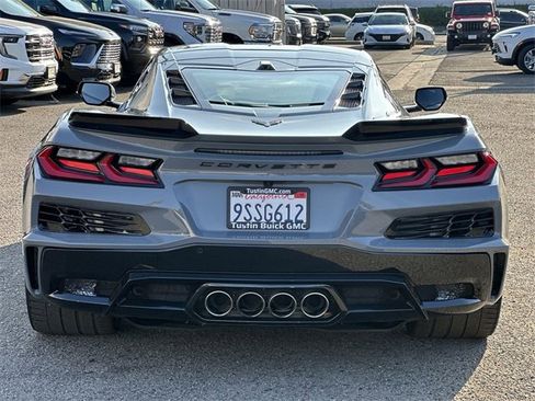 Used 2025 Chevrolet Corvette Z06 image 5