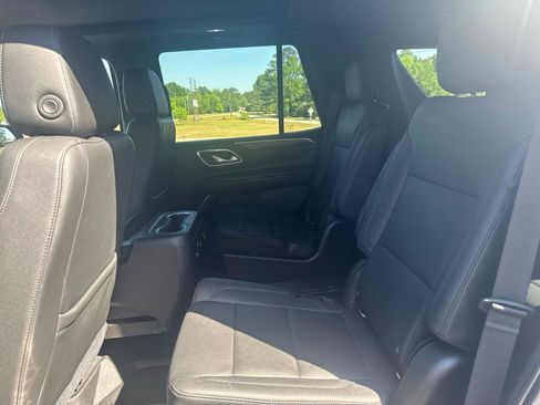 Used 2021 Chevrolet Tahoe Z71 w/ Luxury Package image 15