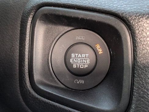 Used 2025 Jeep Wrangler Sport AWD/4WD image 24