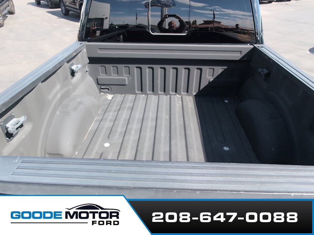Used 2017 Ford F150 Lariat w/ Equipment Group 502A Luxury AWD/4WD image 7