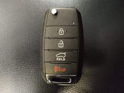 Used 2019 Kia Sorento FWD image 32