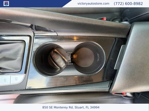 Used 2023 Hyundai Elantra Limited FWD image 42