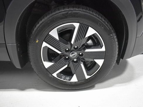 New 2026 Nissan Kicks SV image 10